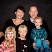 Familjebild familjefotografering