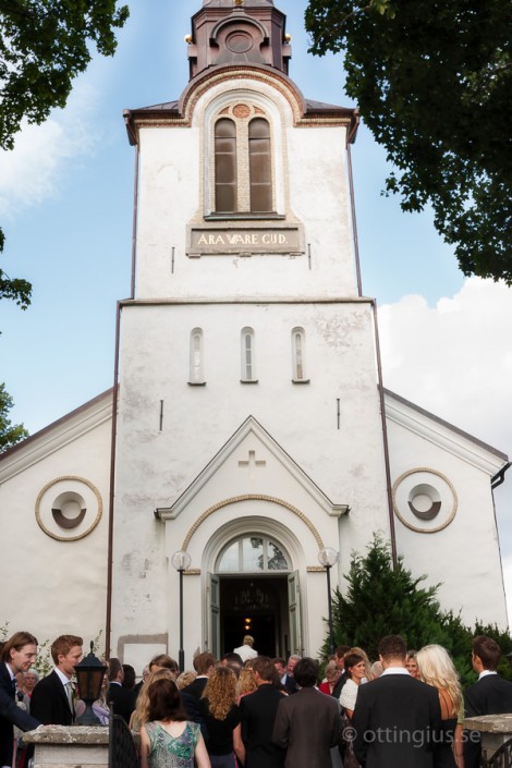 Bilder på minglet efter vigseln vid Kvänum Kyrka